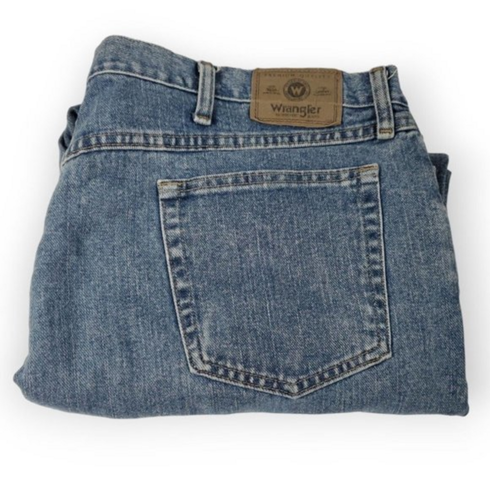 Wrangler Denim Blue Jeans Men's 44 x 30 Straight Leg 100% Cotton